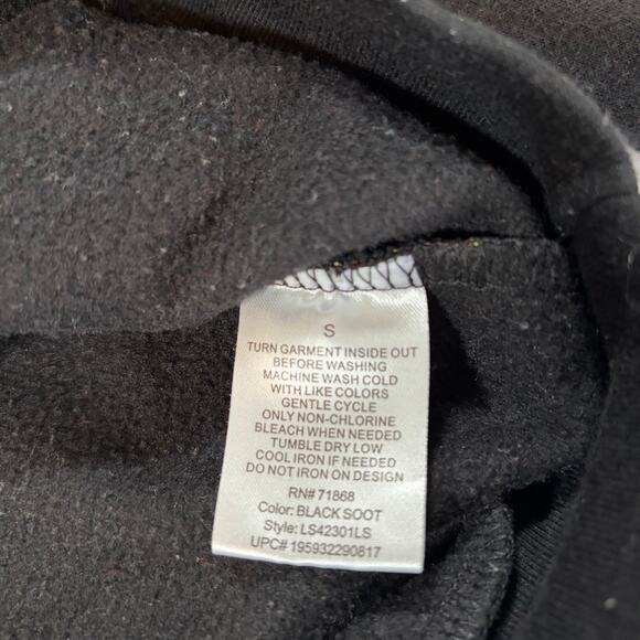 Disney Lilo and Stitch women’s Halloween black sweatshirt. Size S. Pumpkins. - Picture 4 of 6